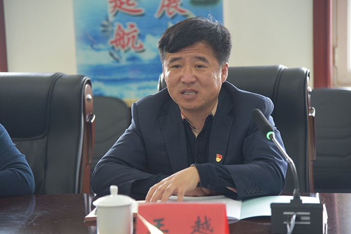 5-珲春林业局王越局长提出了适合企业转型发展、减轻企业负担的相关政策诉求.jpg